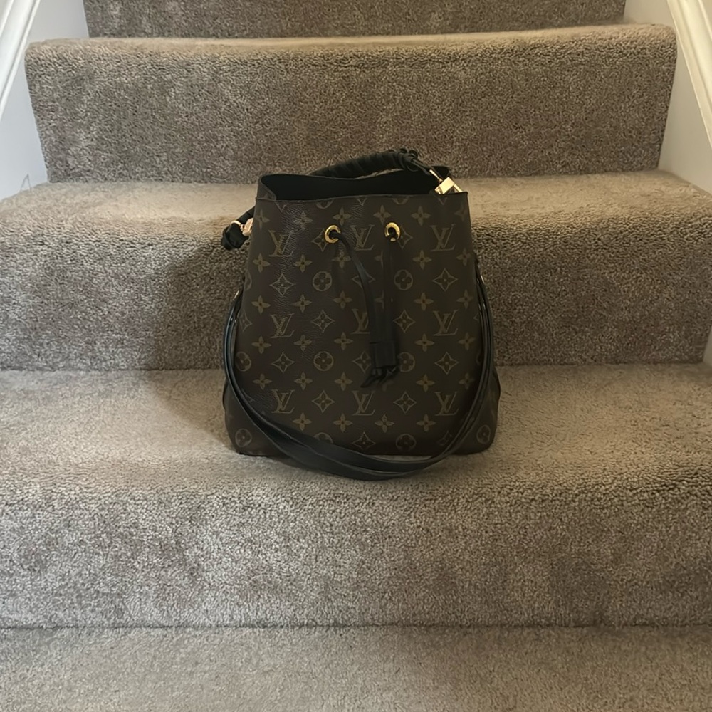 Louis Vuitton Neo Noe Bag